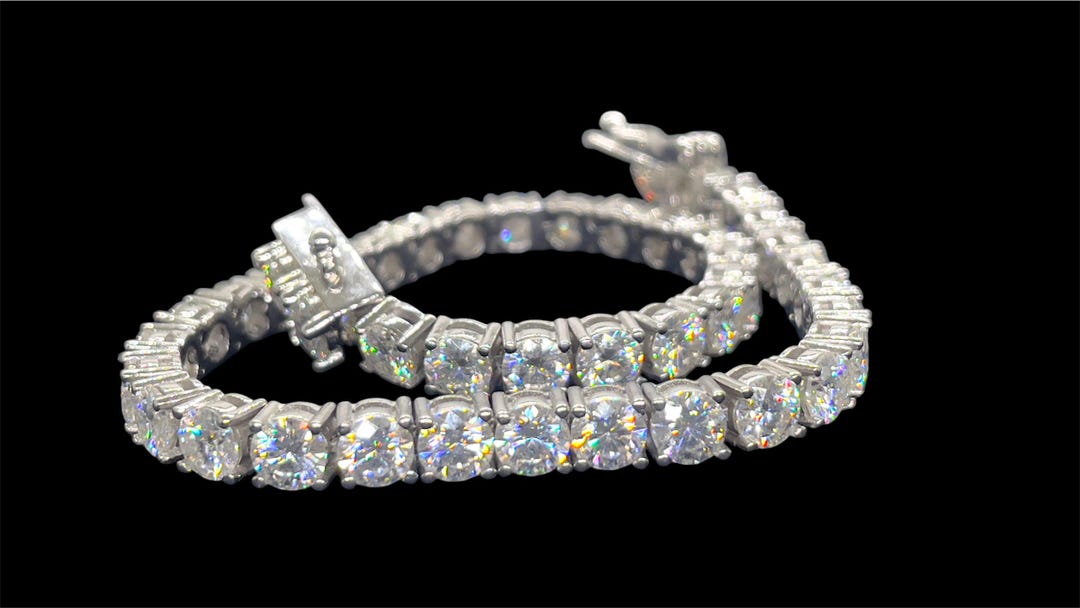 モアッサナイト テニスブレスレット：925スターリングシルバー、4mm