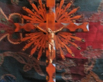 folk art crucifix, tramp art style wood craft, hanging crucifix, 1940's vintage, handmade, gold highlights, one of a kind