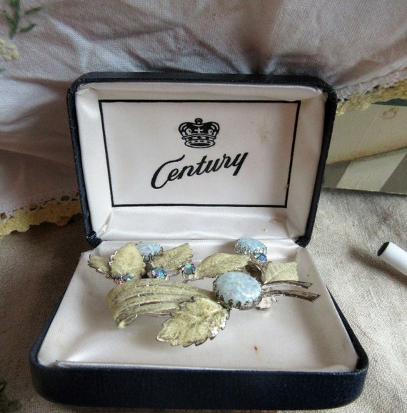 midcentury brooch and earring set, in jewelry box… - image 1