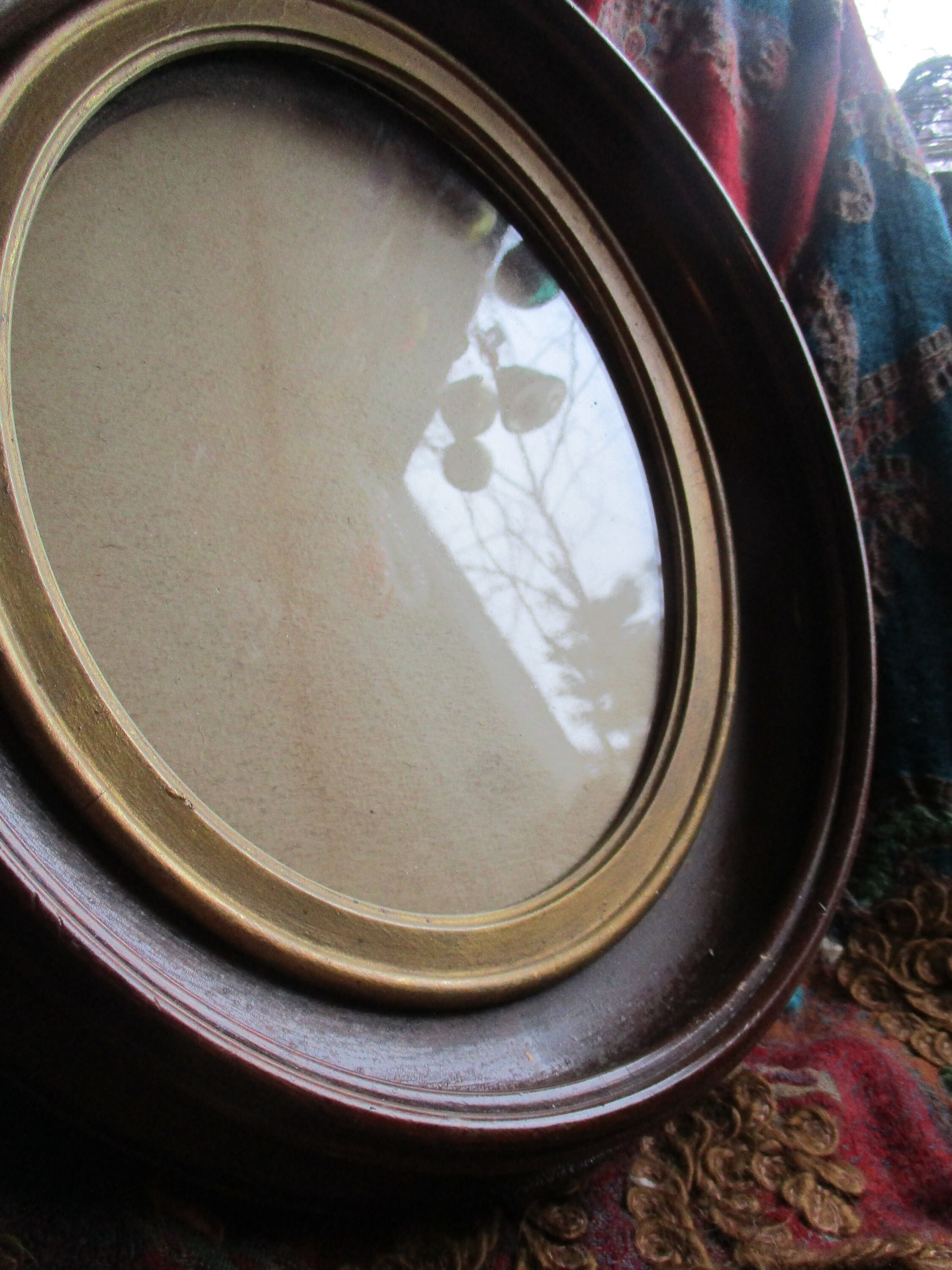 Lovely handcrafted mahogany wood oval frame, Edwardian, circa 1910, glassed, great patina, boarded back, antique , home hot decor, country home