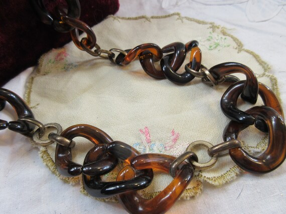 50's/60's chain style lucite necklace, tortoisesh… - image 2