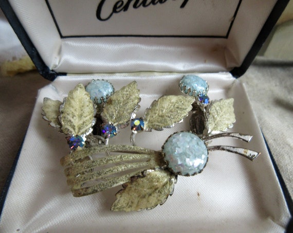 midcentury brooch and earring set, in jewelry box… - image 2