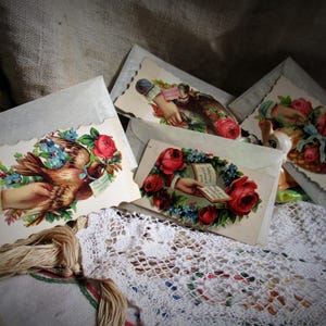 4 fabuleuses cartes de visite inutilisées avec enveloppes, coeurs et fleurs, cartes double couche, bel état, éphémères des années 1800, scrapbooking