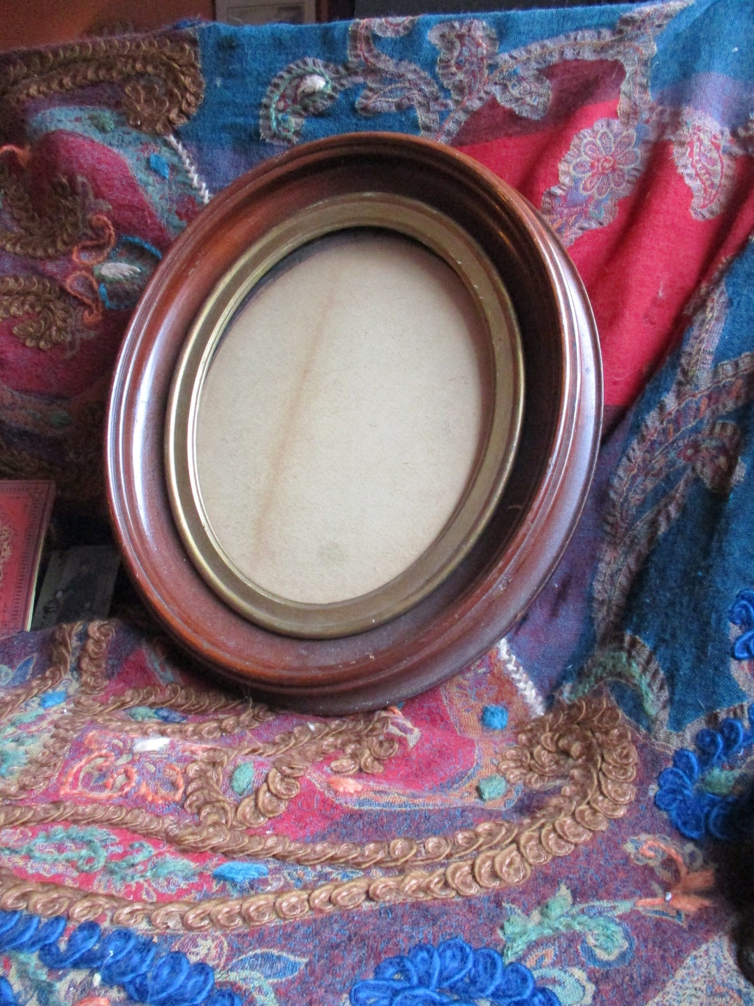 Inner Gold Frame Beautiful Antique Mahogany Frame, Oval Shape, Glassed and Backed, Inner ...