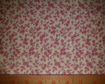 Pink floral leaves fabric Cotton Quilting fabric