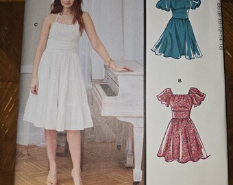 Mccalls pattern M8211 Misses and Womans dresses size 8-16