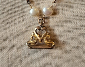 Freshwater Pearl and Gold Fob Necklace