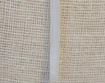 Collar de plata de ley con colgante de gota de acetato de perla
