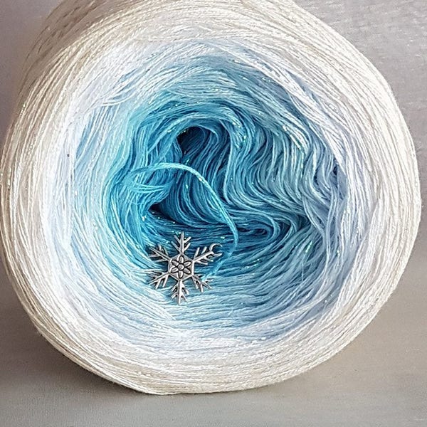 With "Snowflake" glitter color gradient yarn