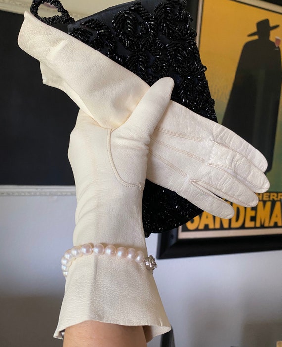 White Leather Gloves, 1950s Ivory Leather Gloves,