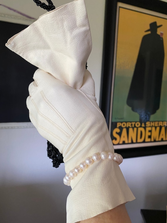 White Leather Gloves, 1950s Ivory Leather Gloves,