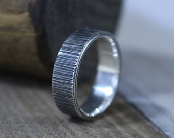 KENTLY Ring - Oxidized Hammered Sterling Silver Bark Pattern Ring, 6mm wide, Every Day Ring