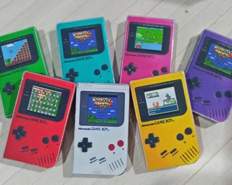 任天堂の歴史コレクションから、ゲームボーイ 1/4 スケールのドール 