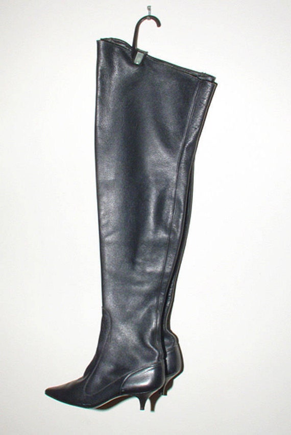 knee length black boots