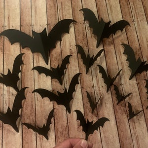 3D Bats Halloween Decor, Hanging Bats for wall, Flying bat backdrop, Kids Halloween Party Decorations, Party Backdrop, Paper Party Decor
