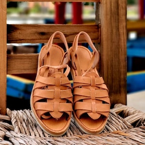 Tan Lace Up Alpargatas Sandals. Mexican huaraches. LuciernagaMXFolkWare™