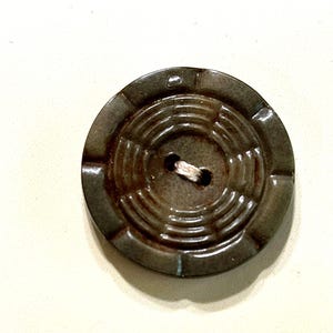 Vintage style printed button cards with vintage buttons.