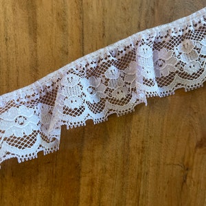 Vintage lavender lace trim 708