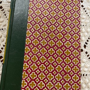 1 Vintage Readers Digest Condensed Book (Thinner book)