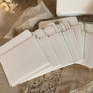 10 Library Pockets For Your Junk Journal