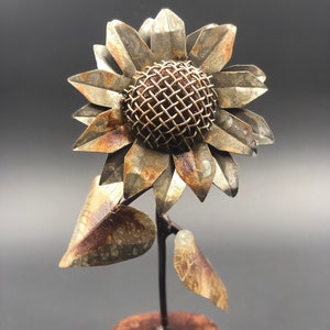 Metal sunflower