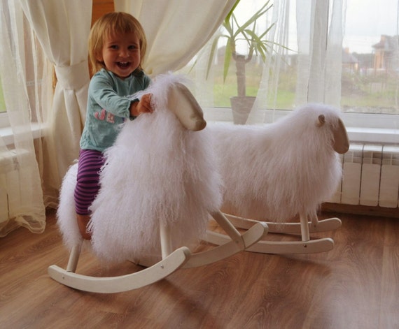 cheval à bascule mouton
