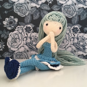 Crochet Pattern: Iceprincess Doll Ysolde Amigurumi - Instant PDF Download - English (US), Dutch - Amilishly