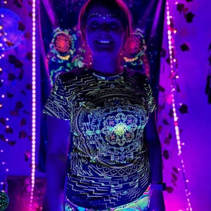 UV Reactive Clothing, Sacred Geometry Shirt, Psytrance T-shirt, UV Active Wear, Women Rave Outfit, Festival Outfit, Psytrance Party
