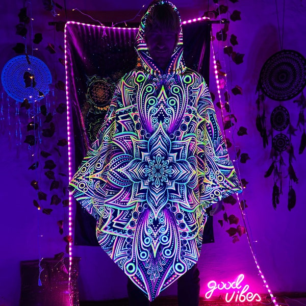 Psychedelic Poncho, Festival Trippy Clothing, Rave Outfit, Fleece Poncho, Sacred Geometry Wear, Hippie Poncho, Festival Outfit, Ethnic Cape