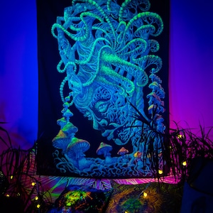 キノコの絵、おとぎ話の背景、スピリチュアルな UV 背景、ヒッピーの室内装飾、難解な蛍光装飾、神聖な動物のタペストリー