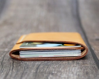 Handgefertigte VegTan Wickel Geldbörse | Minimalistisches Design, handgenähtes Leder, personalisierte Herrenbrieftasche |