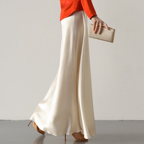 Creamy silk slip skirt maxi 100% silk skirt Creamy white long silk satin skirt Silk bias cut slip skirt Silk clothing Silk basics