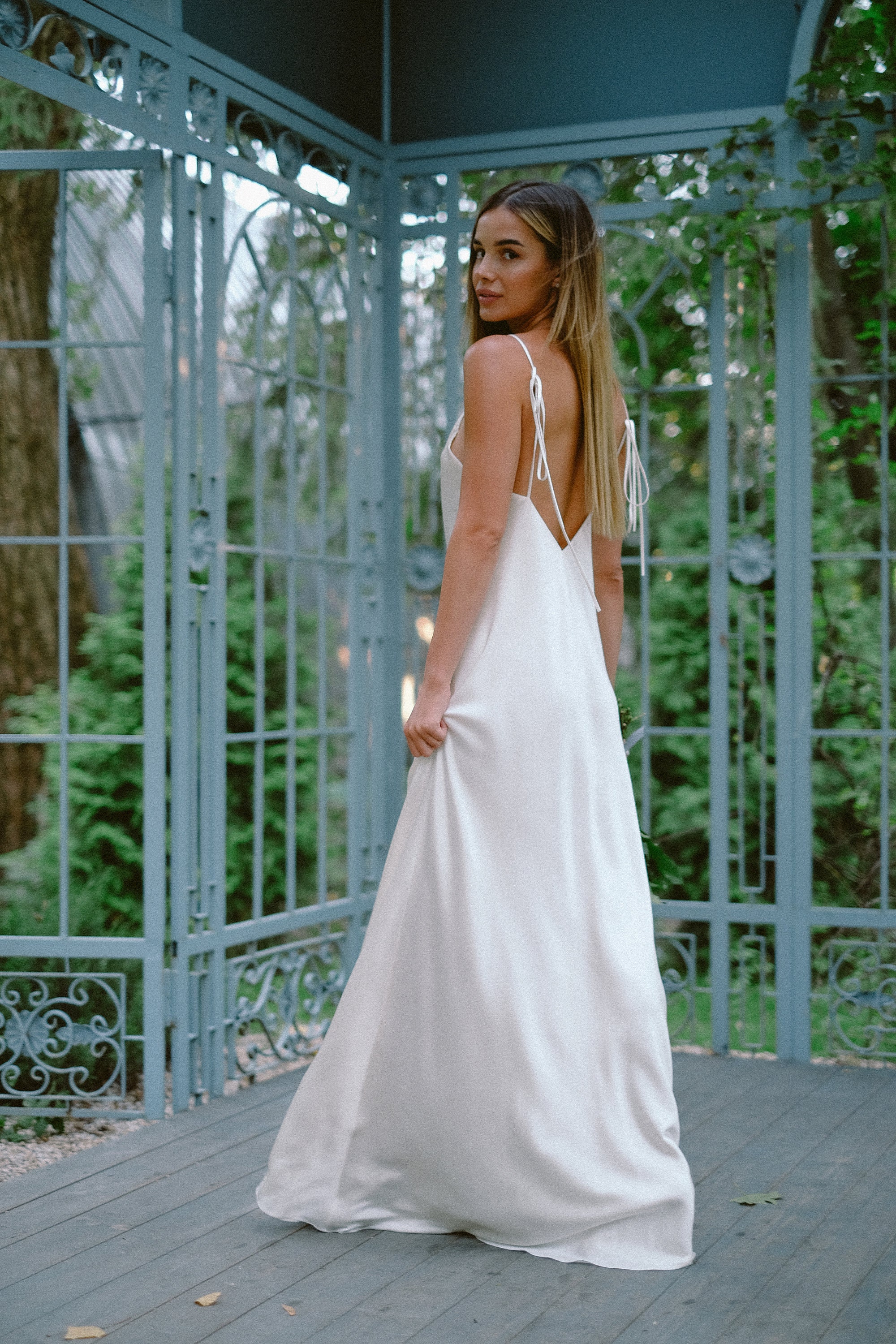 White Gown – GlamEdge Dress & Gown