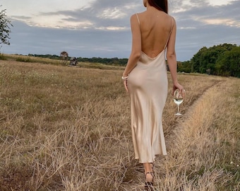 100% silk dress in creamy Cowl neck silk slip dress midi Bias cut silk satin dress White-cream dress Silk bridesmaid dress White silk dress