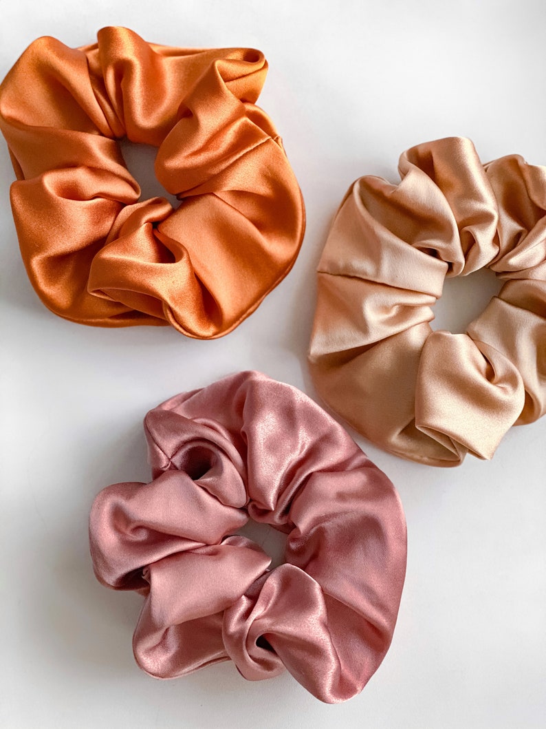 SET of 10 silk scrunchies Bridesmaid scrunchie Satin scrunchie S SET of 10 silk scrunchies Bridesmaid scrunchie Satin scrunchie S