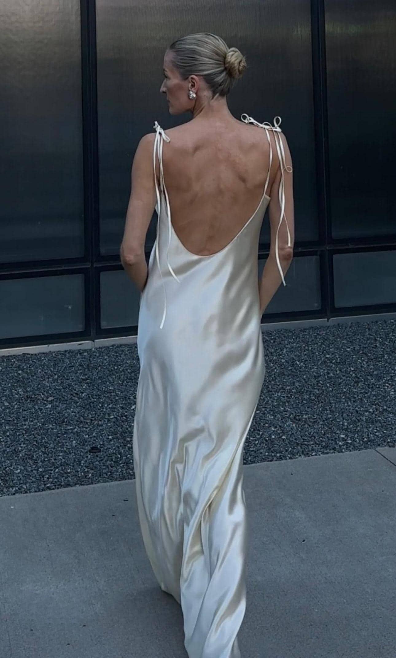 1930s Backless Dress A Dramatic 1933 Evening Gown The Quintessential Clothes Pen 1930s Backless Dress A Dramatic 1933 Evening Gown The Quintessential Clothes Pen