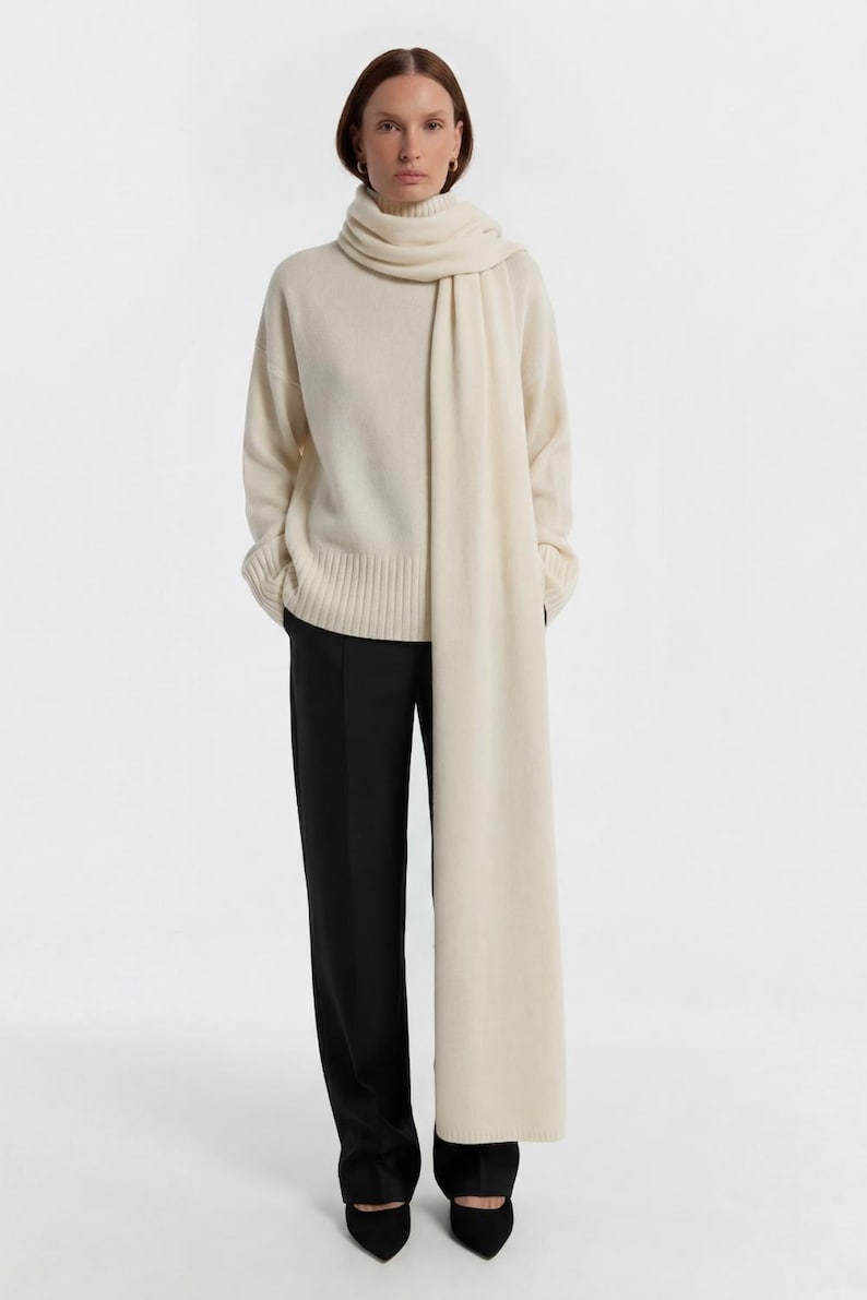 Ivory 100% cashmere pullover oversized image 6
