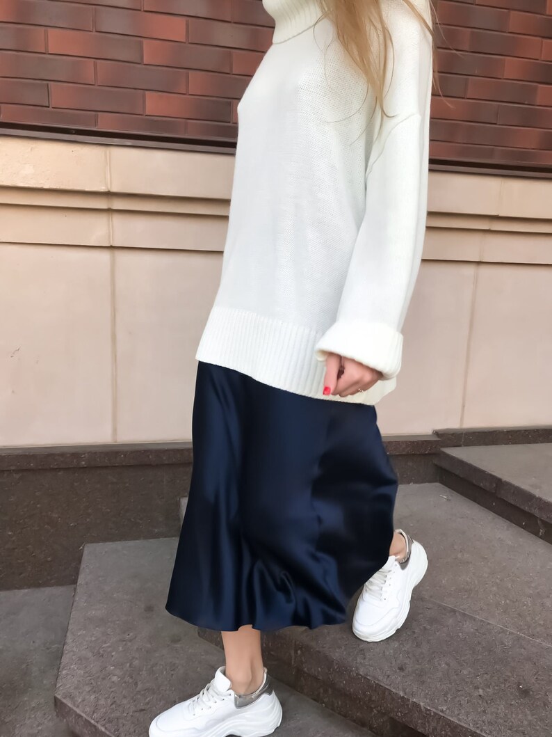 Silk skirt midi Navy sapphire silk satin skirt 100% silk slip bias cut blue skirt Blueberry silk slip skirt Silk basics Midi satin skirt image 1