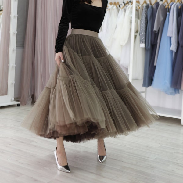 Ruffled Tulle Skirt / Tiered Skirt / Bridesmaid Bustle Tulle Skirt / Fluffy Skirt