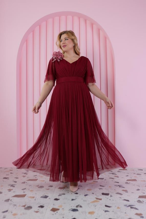 Plus Size Tulle Evening Dress: Midi or Maxi Length Israel