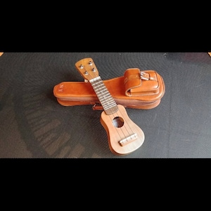 Nano Ukulele leather case