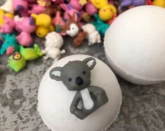 Kids Bath Bombs - Kids Bath Bomb with Toy - Girls Bath - Kid Bath - Animal Toy - Dye-Free - Sensitive Skin - Allergy Friendly - Surprise