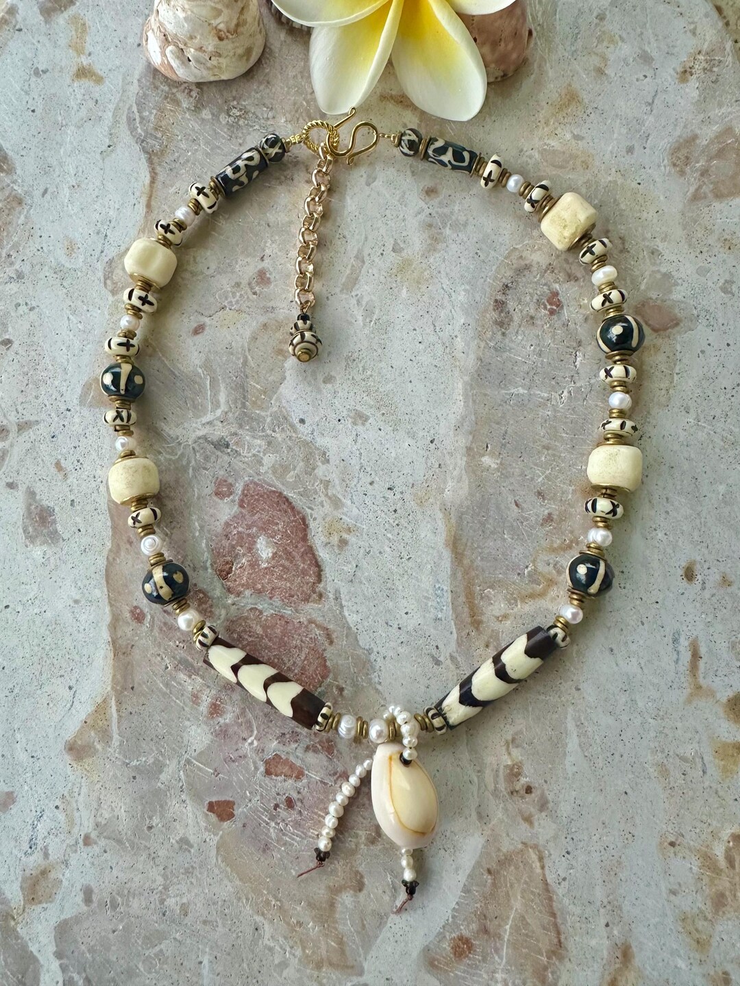 African Cowrie Tribal Shell Necklace - Etsy