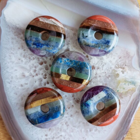 RSAMD 1x Chakra Large Hole Donut Pendant Natural Crystal Rainbow Gemstone Round Circle Diameter 20mm Hole 6mm 1pc Random Pick