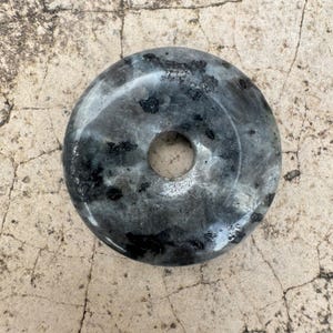 30mm Natural Larvikite donut focal round gemstone DIY pendant beads 1pc / 3pcs / 5pcs / 10pcs wholesale
