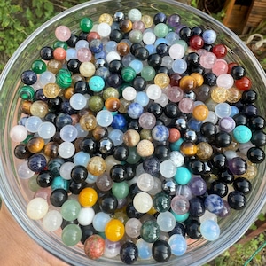 100pcs 8mm Mixed Chakra Gemstone Spheres Wholesale Undrilled Crystal