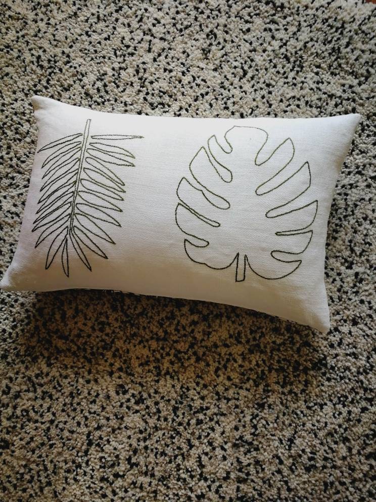 Housse de Coussin Brodé