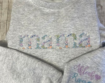 Mama Embroidered Sweatshirt / Mothers Day / Christmas / Birthday / Gift
