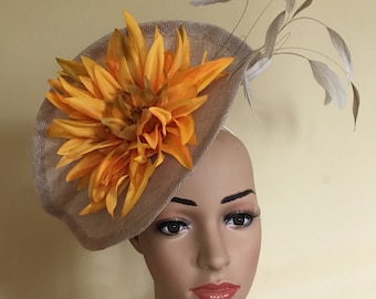 Rosa Mini Cappello Fascinator Con modisteria Burlesque Matrimonio Nubilato Costume