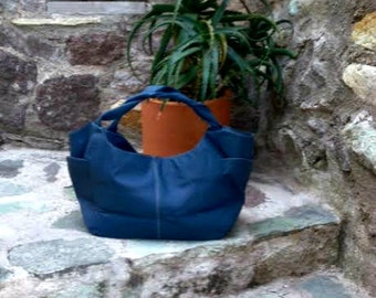 Fabulous Blue Hobo Bag in Leather
